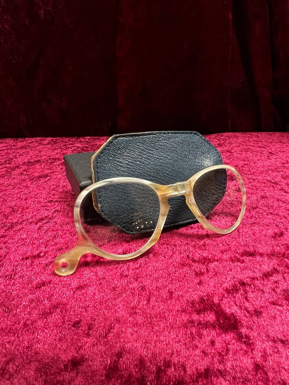 Vintage Celluloid Folding Reading Eyeglasses Compact Pocket Spectacles with Case